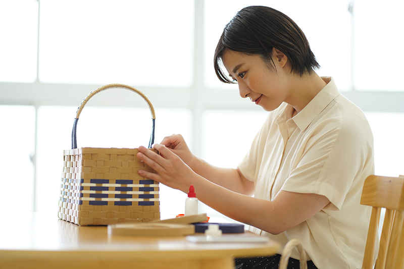 クリエイターの本名がファンにバレる？委託販売のインボイス発行方法3パターンとその活用可能性を解説